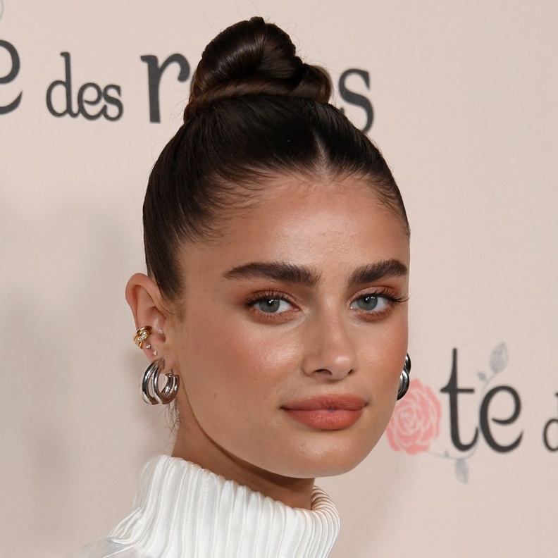 أجمل تسريحات شعر تايلور هيل Taylor Hill