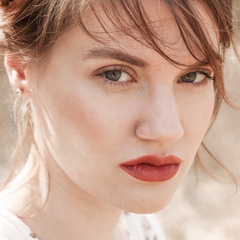 جهاز فور بلس يحفز إنتاج الكولاجين ويمنحك بشرة نضرة