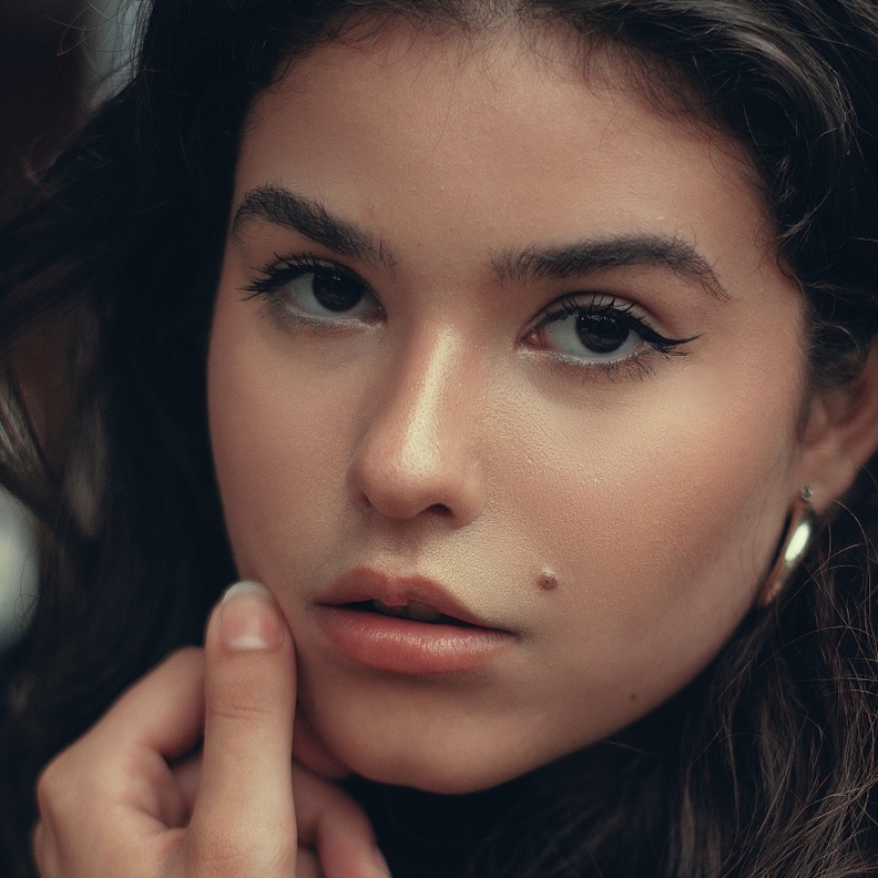 عشبة زيت بذور القنب لبشرة نضرة ووصفات طبيعية لعلاج مشاكل الجلد