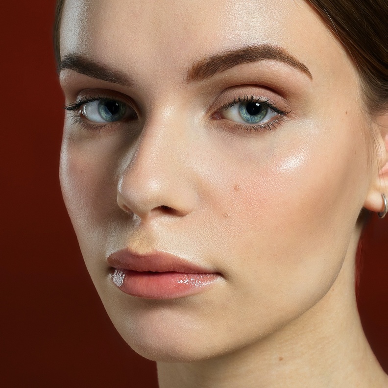 ماسك الفازلين ومعجون الأسنان علاج منزلي فعّال لعلاج البقع الداكنة