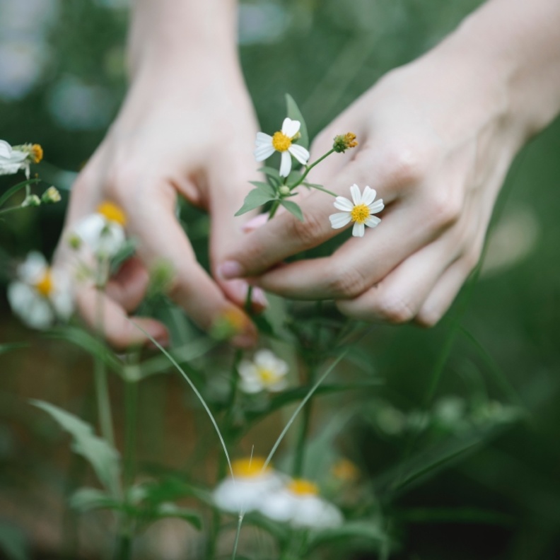 3 خلطات طبيعية لتبييض اليدين بالليمون في المنزل من أول مرة