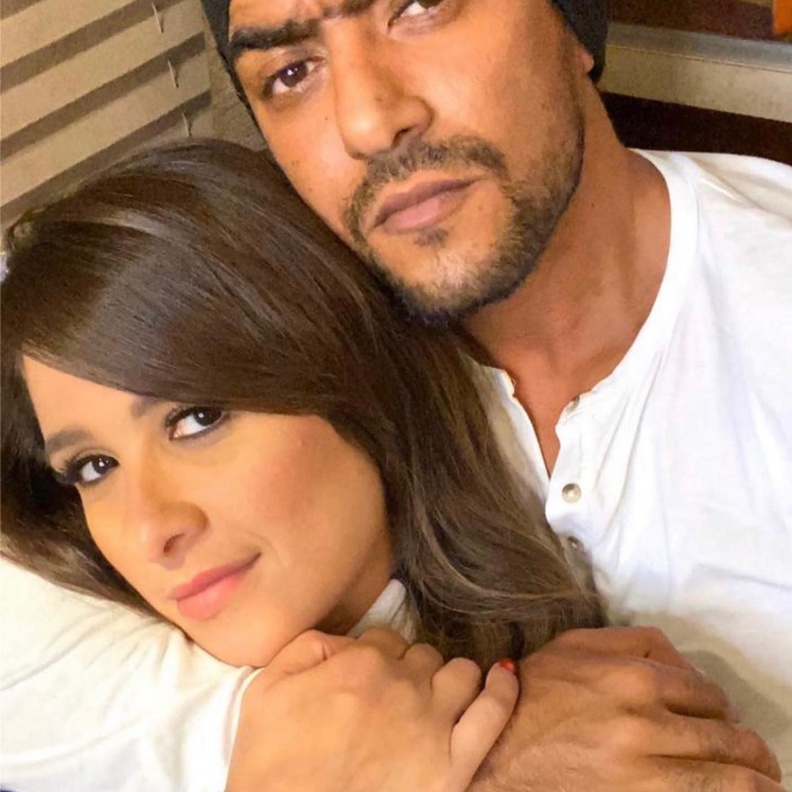 ياسمين عبد العزيز وأحمد العوضي