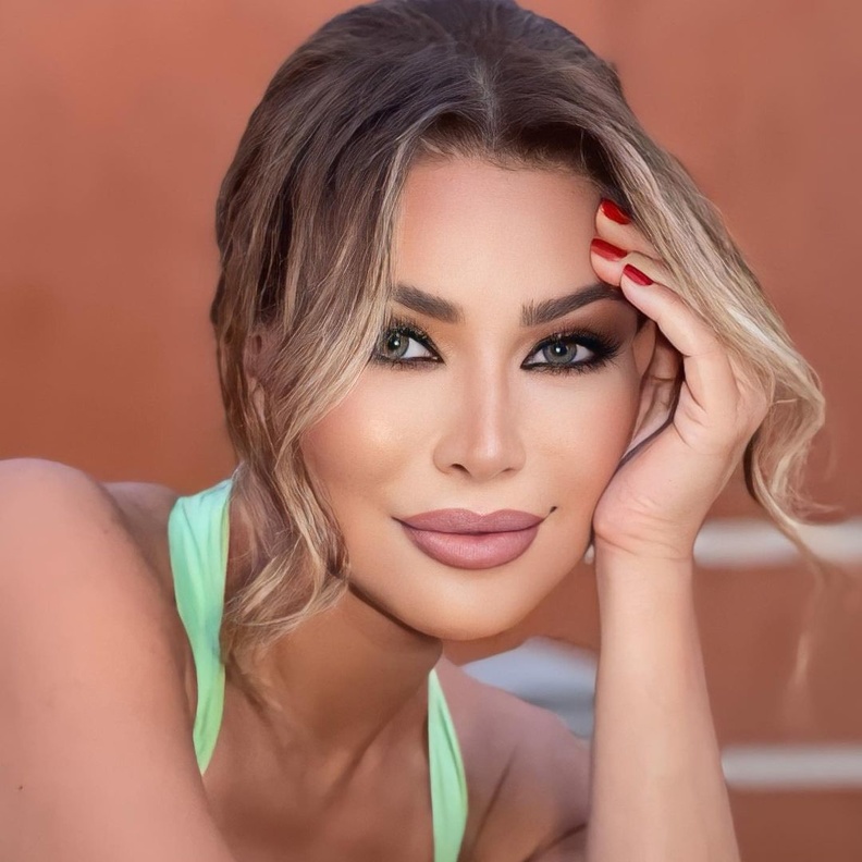 رسمات مكياج تجعلك أصغر سناً استوحيها من نوال الزغبي بمناسبة عيد ميلادها