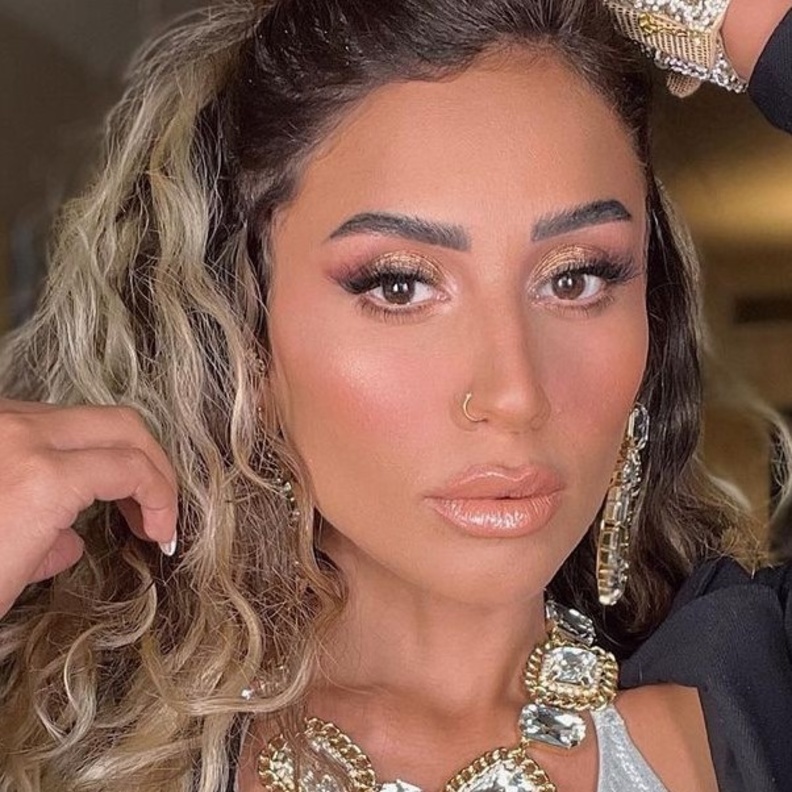 دينا الشربيني في أحدث إطلالاتها