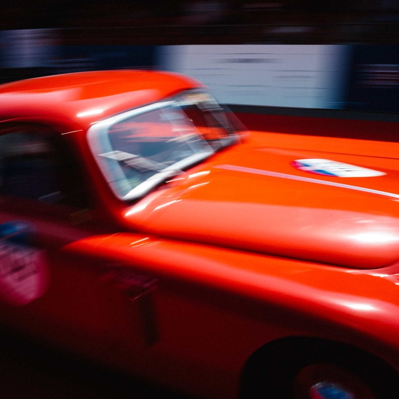 شوبارد مسجل التوقيت الرسمي لسباق "ميليا 1000" للمرة الخامسة والثلاثين الشغف يجمعهما