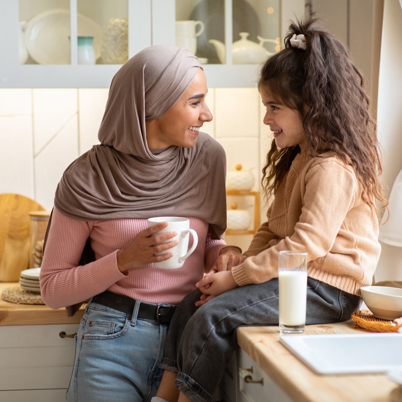 السبب وراء أن الحليب العضوي يرفع من على عاتقكِ أحد أسباب القلق