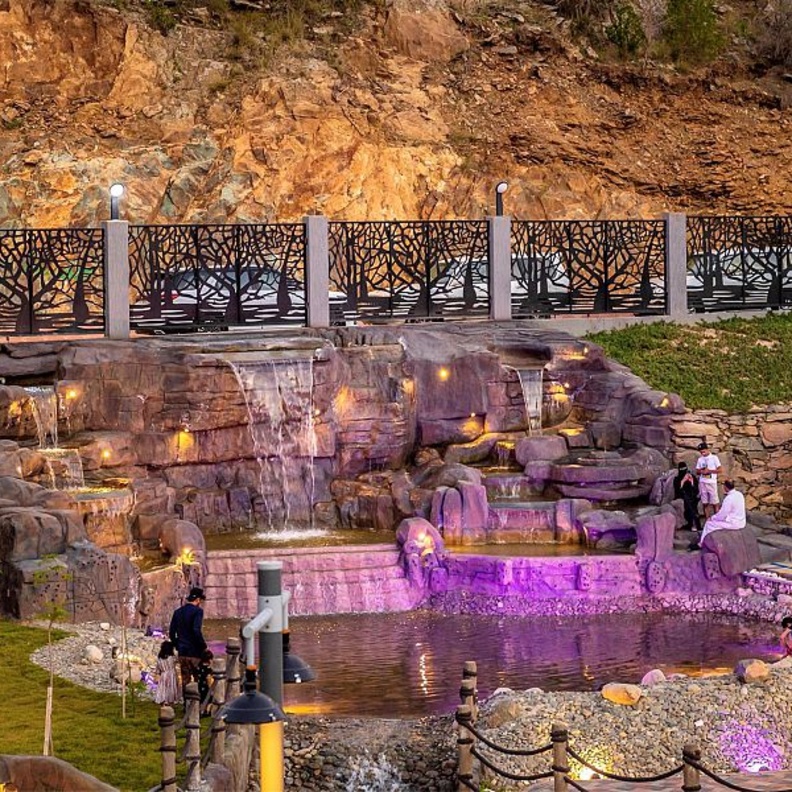 منتزه الشلال.. وجهة الباحثين عن نسمات السعادة في أحضان الطبيعة بالباحة