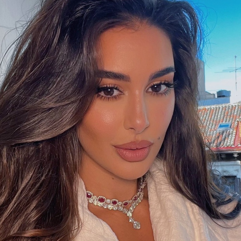 مكياج لإطلالة نهارية في عيد الأضحى إعتمديه بالخطوات بأسلوب ياسمين صبري 