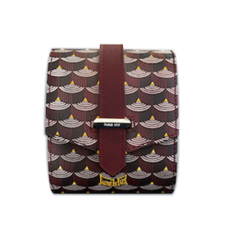 علامة فوريه لو باج الفرنسية الفاخرة تفتتح متجرها الأول في منطقة الشرق الأوسط