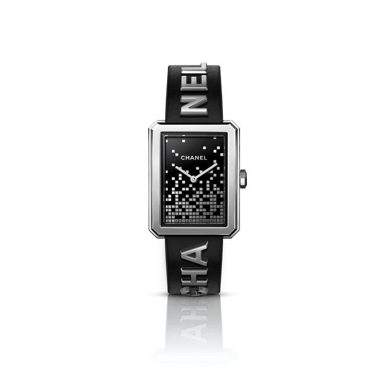 ديور تقدم مجموعة كبسولة جديدة من الساعات 