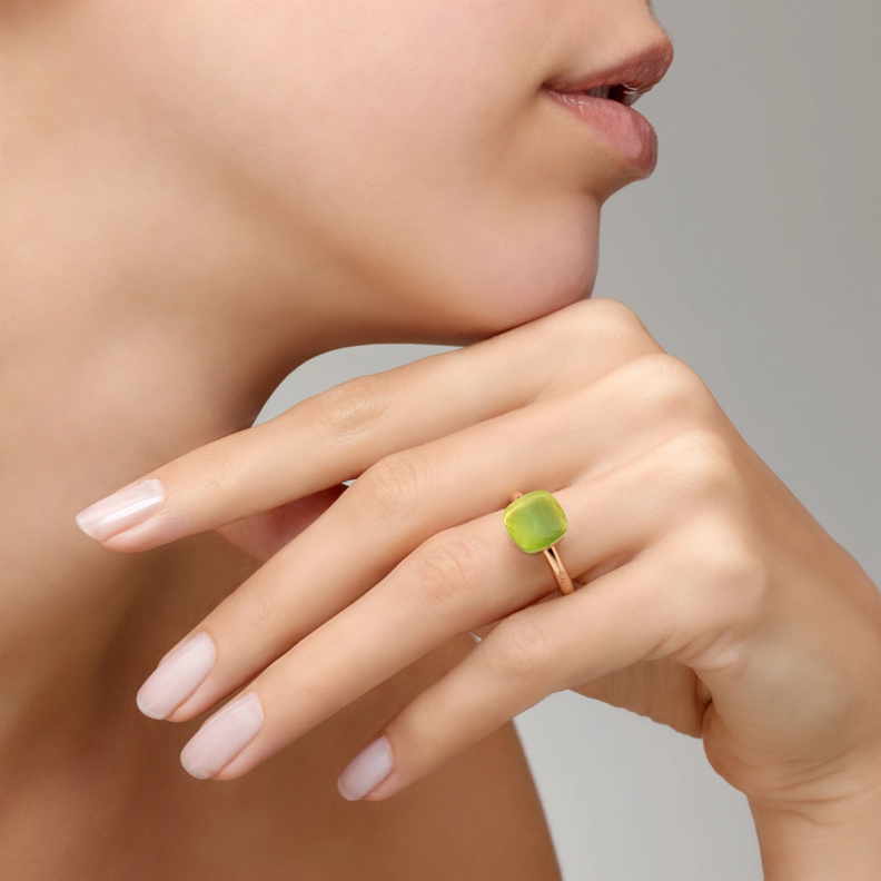 إطلالة راقية مع الخواتم المرصعة بالكوارتز الليموني