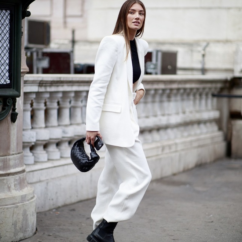 كيفية تنسيق البليزر بأسلوب Street style العصري المواكب للموضة العالمية