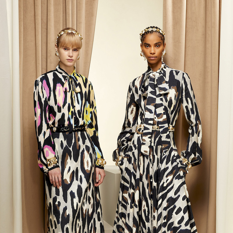 موديلات فساتين محتشمة للمحبجات من مجموعات ريزورت 2023