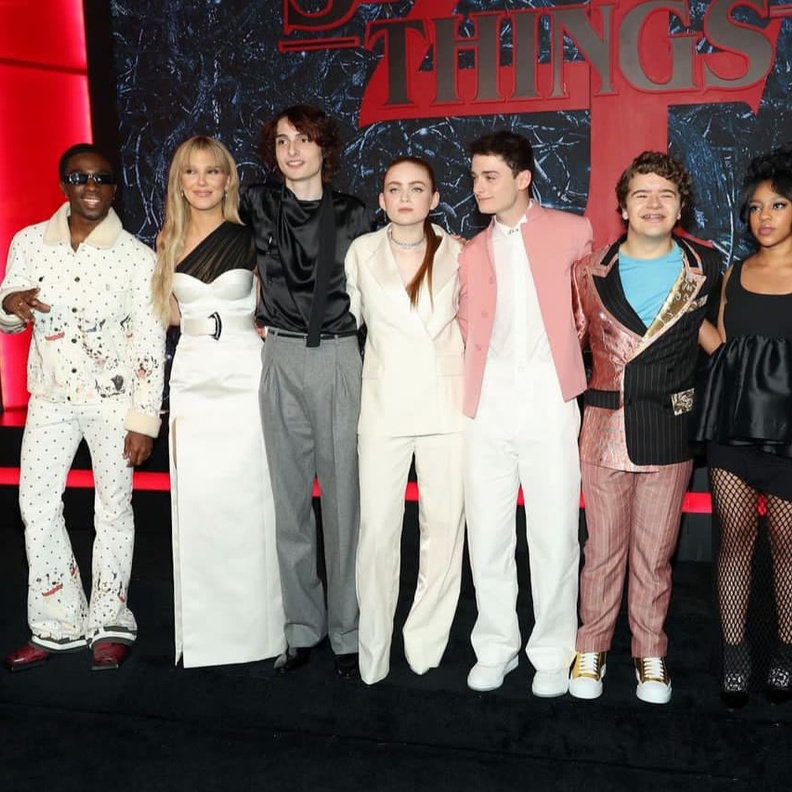 مسلسل "4 Stranger Things" 