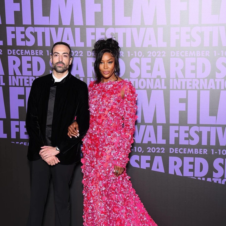 ناعومي كامبل ومحمد التركي 