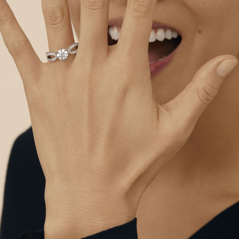 دبل خطوبة الماس لذوات الأصابع الطويلة