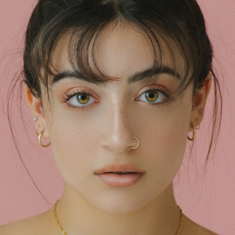 خطوات تقشير البشرة الدهنية بوصفة سهلة وسريعة قبل عيد الأضحى 2022