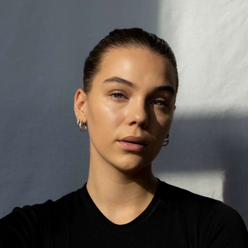 خلطات طبيعية لعلاج تهيج البشرة الحساسة في فصل الصيف