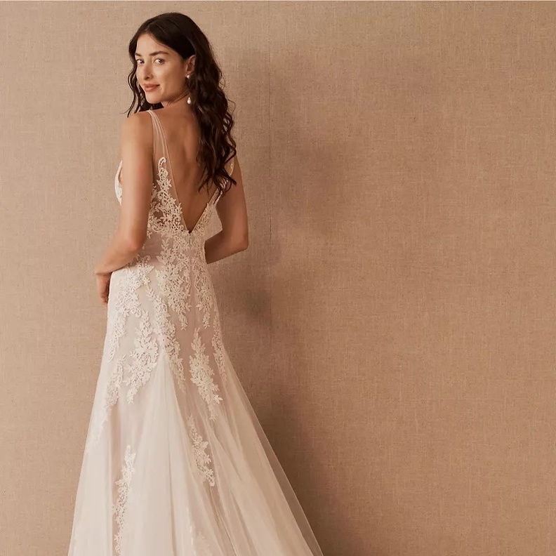 فساتين زفاف رومنسية@watters