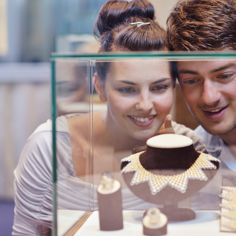 نصائح مهمة يجب ان تنتبه اليها العروس عند اختيار الشبكة