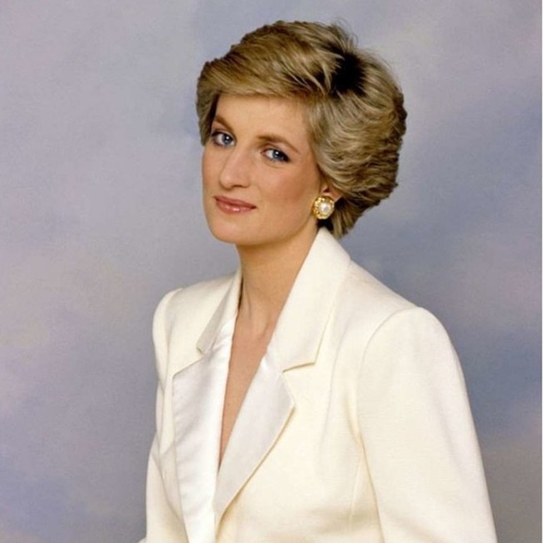 كيف عبر خاتم زواج كاميلا باركر عن الحب الأبدي عن خاتم ديانا؟