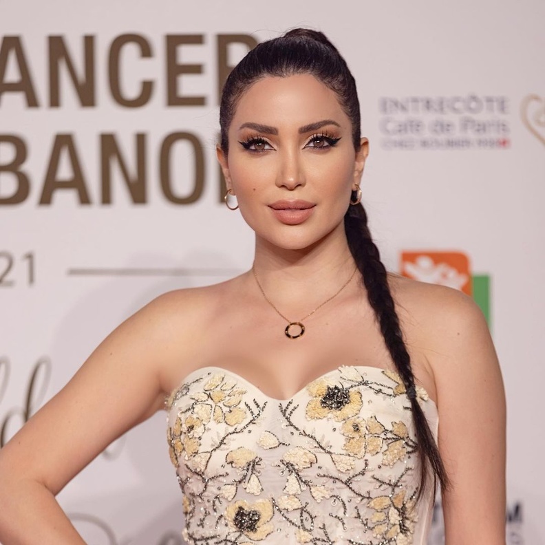 إطلالات جمالية لعيد الأضحى استوحي خطواتها من نسرين طافش بمناسبة إعلان زواجها