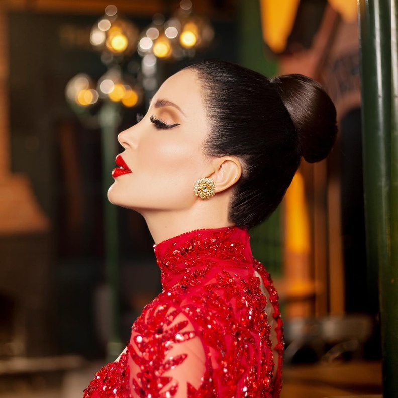 النجمة السورية نسرين طافش