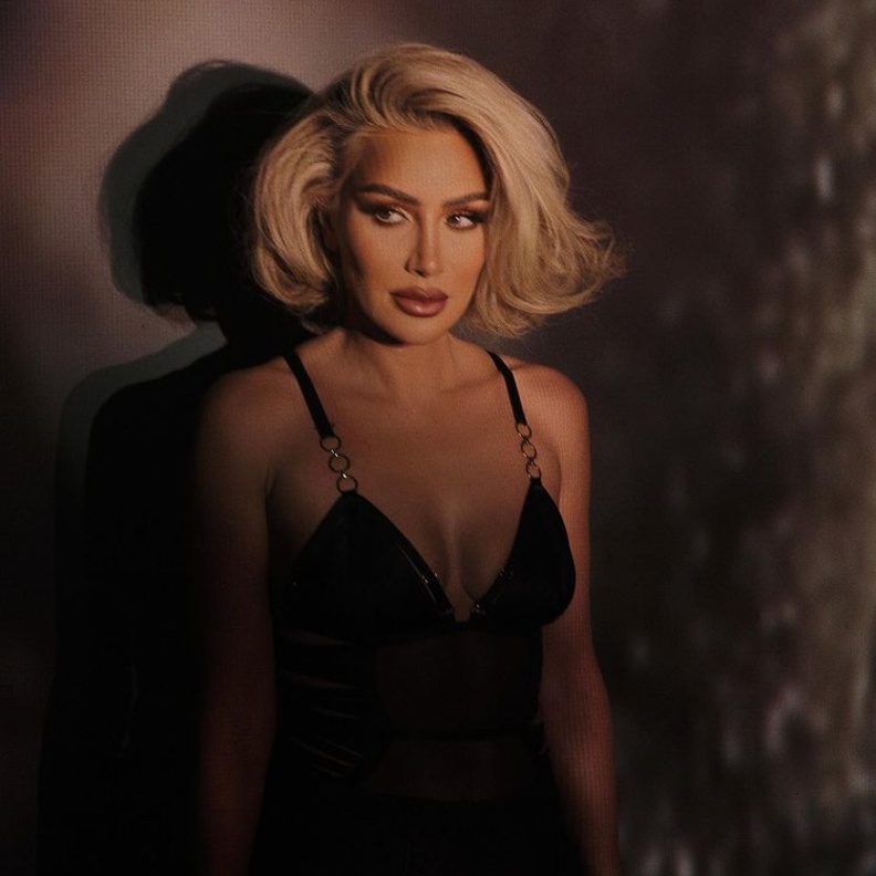 إطلالات مايا دياب العصرية بمجموعة صور من صفحتها الشخصية في إنستاغرام