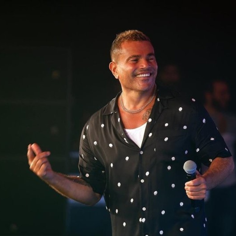 عمرو دياب يكشف عن مفاجأة فنية جديدة ويشوق الجمهور