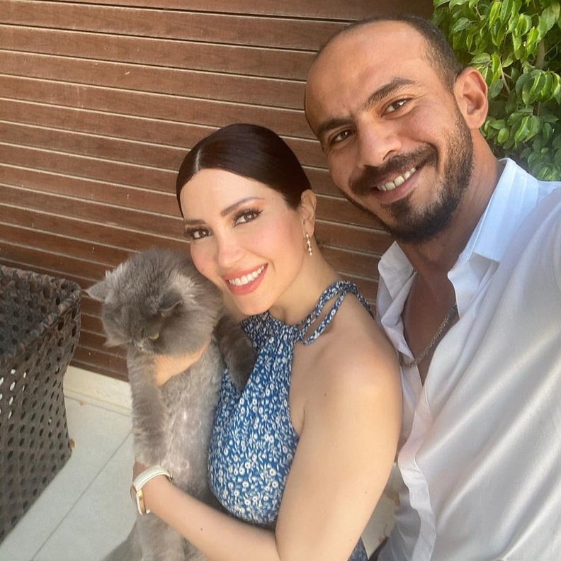 نسرين طافش تكشف عن اللقطات الأولى لها مع زوجها المصري وتوجه رسالة للجمهور