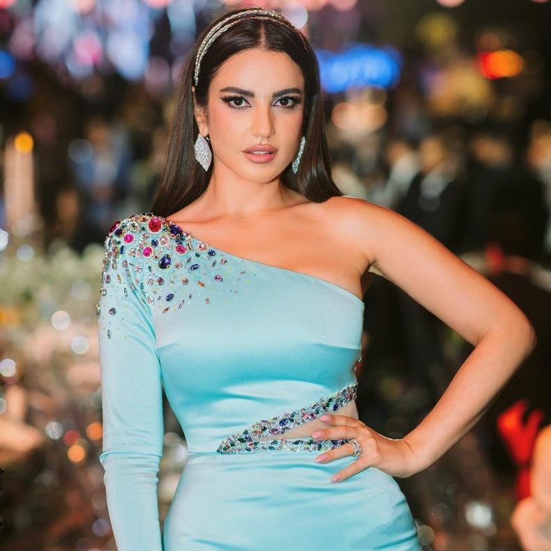 درة زروق بقطع مجوهرات Michael Oro