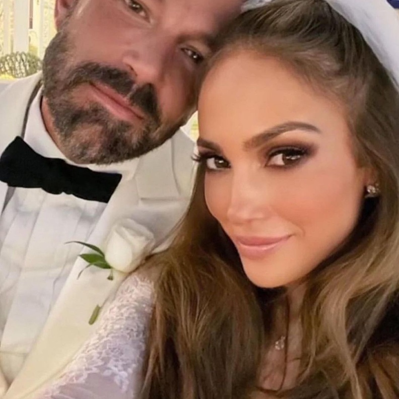 جينيفر لوبيز تتزوج من بن أفليك في لاس فيغاس