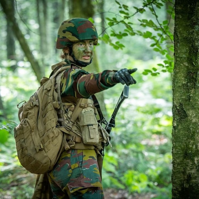 صور جديدة للأميرة إليزابيث ولية عهد بلجيكا كما لم ترَها من قبل