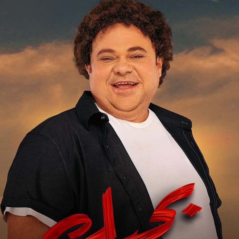 الفنان مدحت إسماعيل 