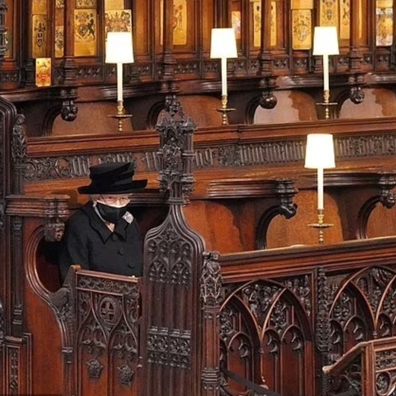 ملكة بريطانيا كانت سعيدة لعدم حضور ميغان ماركل لجنازة الأمير فيليب