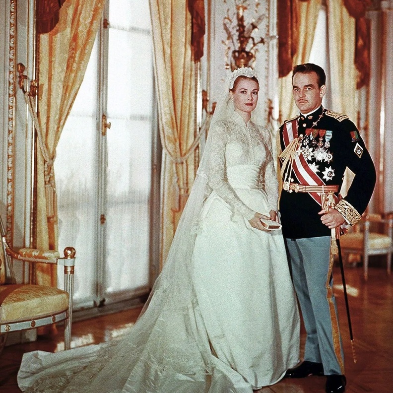 Grace Kelly فستان زفاف ملكي من