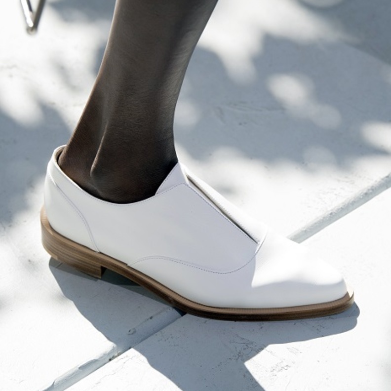 موديلات أحذية الموكاسان صيحة موسم صيف 2022 من Michael kors