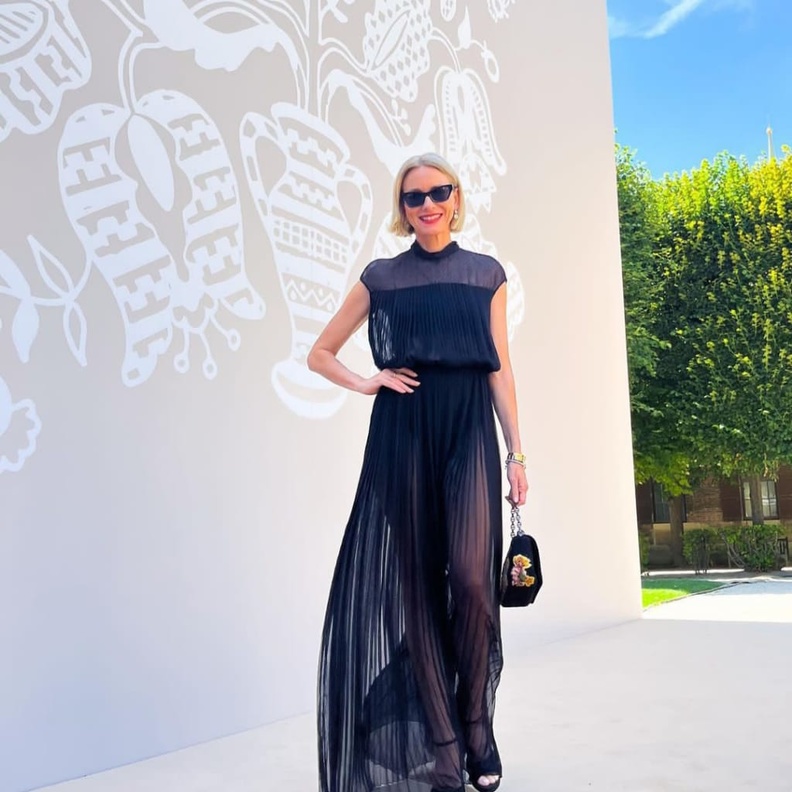 إطلالة ناعومي واتس