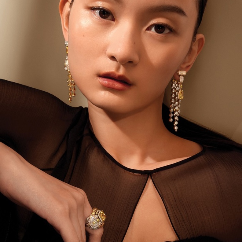 أروع الخواتم المزينة بأحجار الزينة من أحدث مجموعات المجوهرات