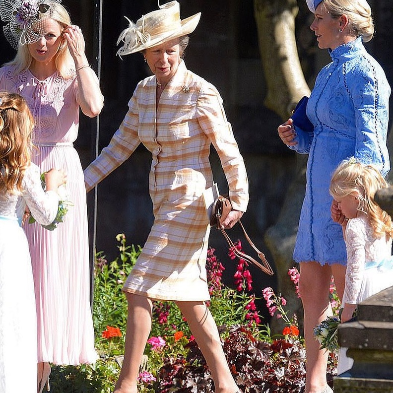  الأميرة آن في حفل زفاف ابنة زوجها السابق