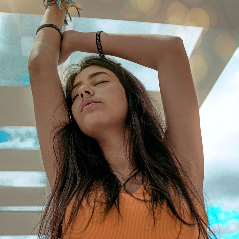 تبييض الركب والأكواع بخلطات طبيعية سريعة ومجربة