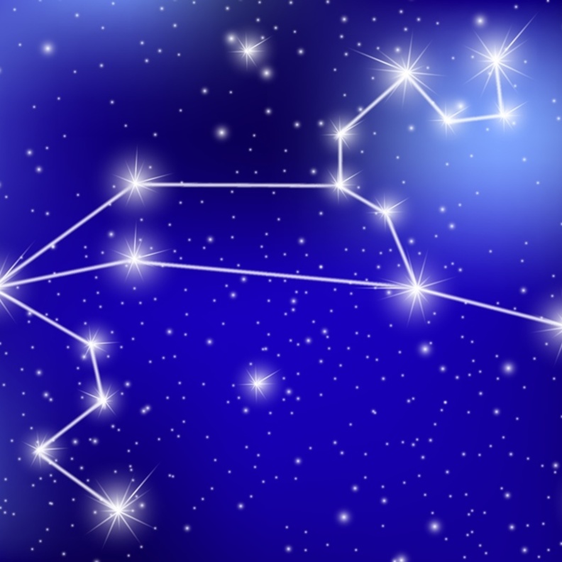 أحجار كريمة تجلب الحظ لامرأة برج الأسد