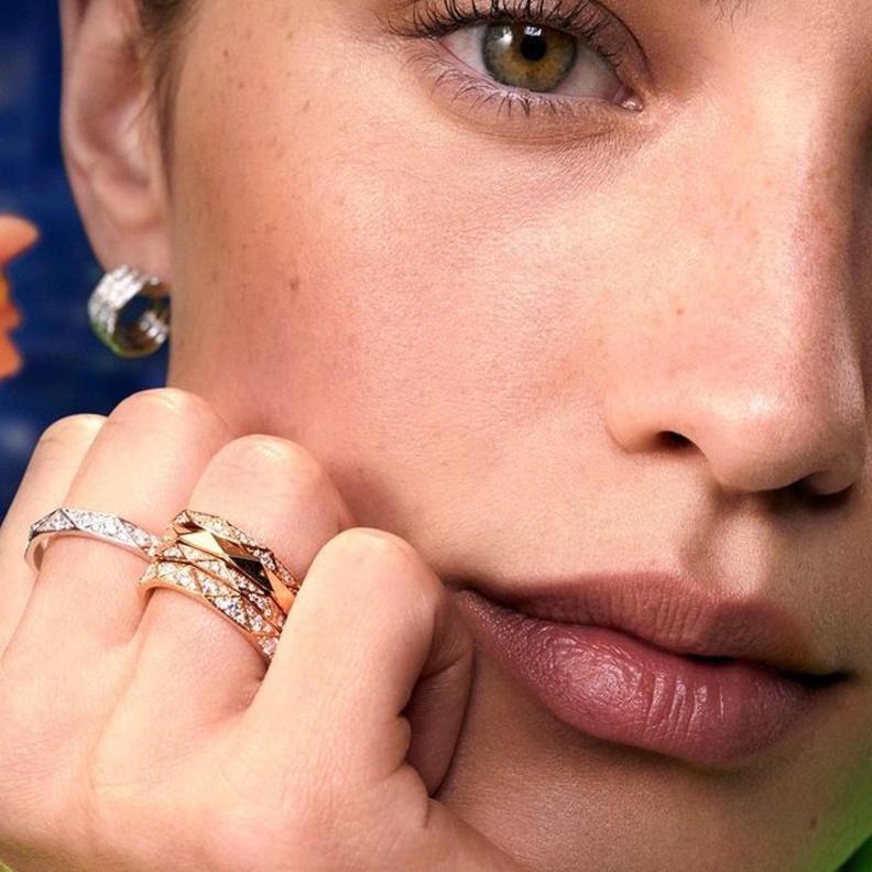 أحدث تصاميم لمجوهرات الصيف مستوحاة من الماركات العالمية