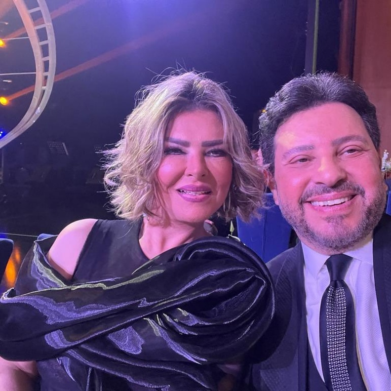 أكثر من اربعين عاما وزواج الفنان هاني شاكر ما زال مستمرا