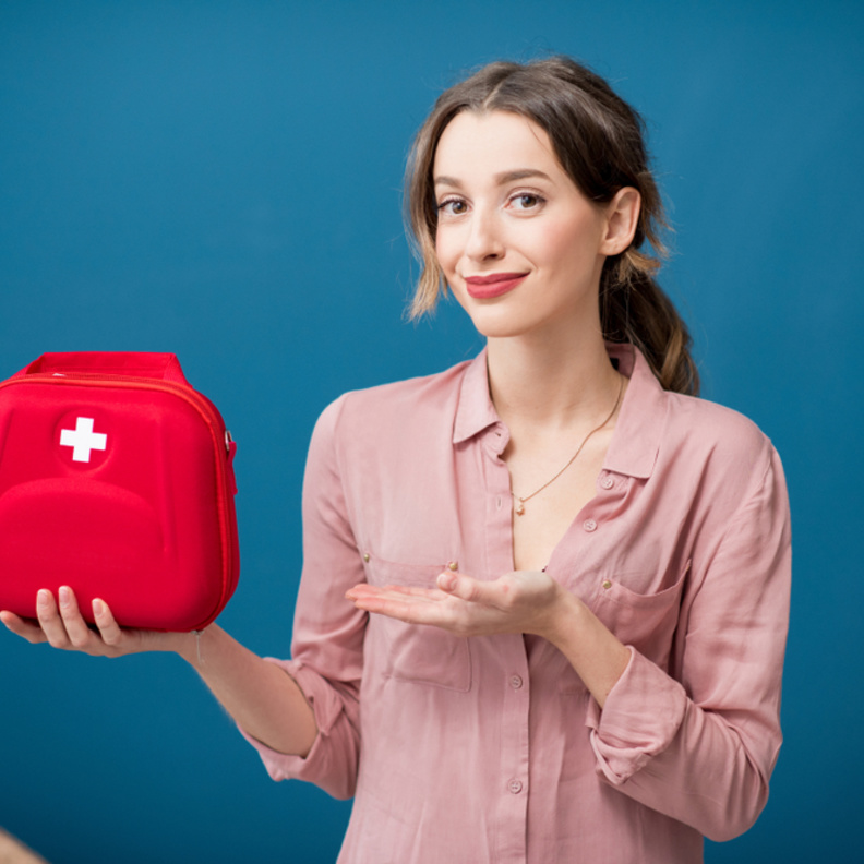 أهم محتويات حقيبة الطوارئ الطبية لشهر العسل