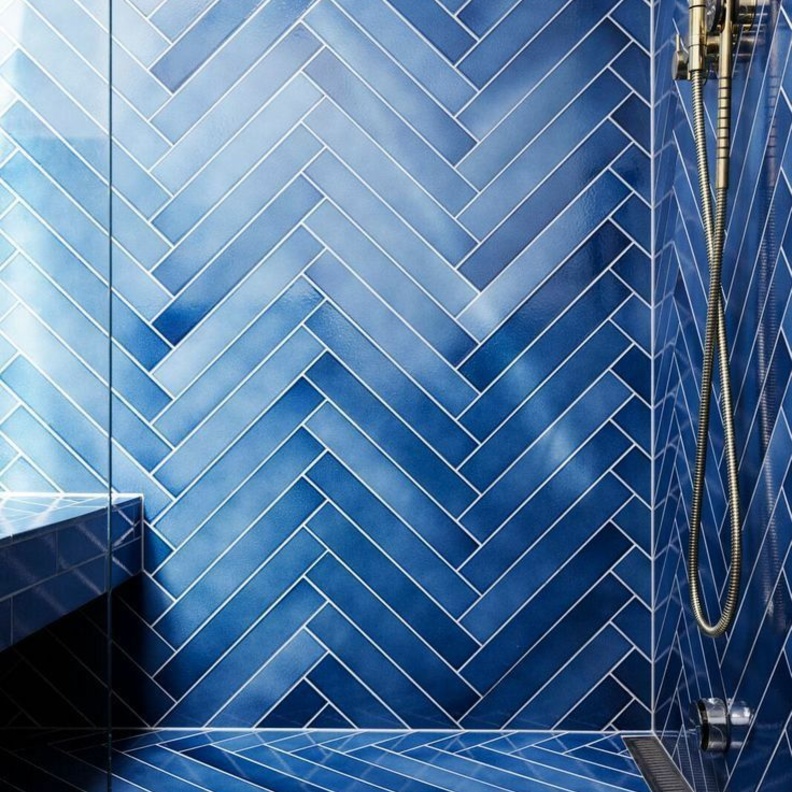 الأزرق في تصميم الدش لحمام مميز وخاص