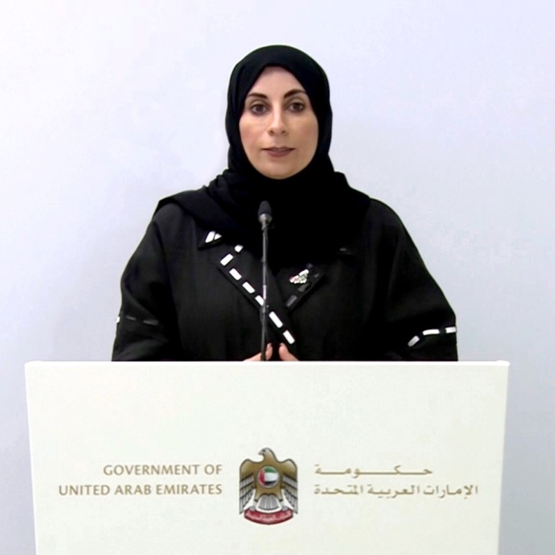 دور المرأة الإماراتية في مواجهة جائحة كورونا