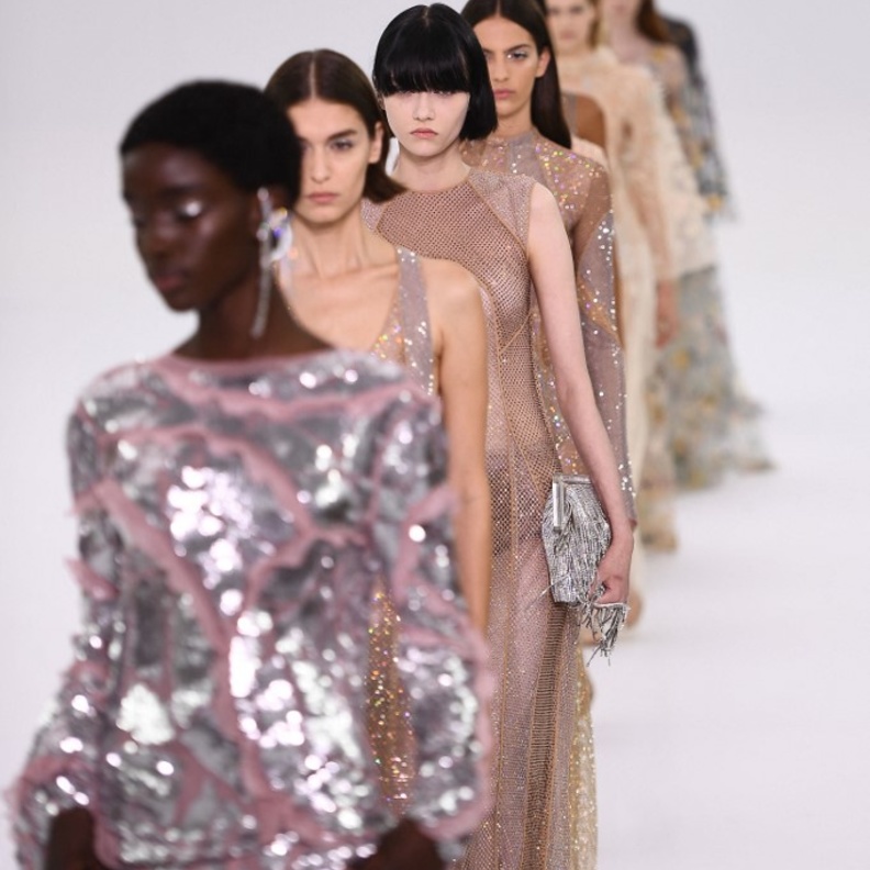 المحطة الأخيرة ستكون أسبوع الموضة في باريس من 26 سبتمبر الى 4 أكتوبر