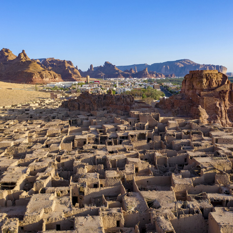 إليكِ أجمل التجارب في أحضان العلا القديمة 