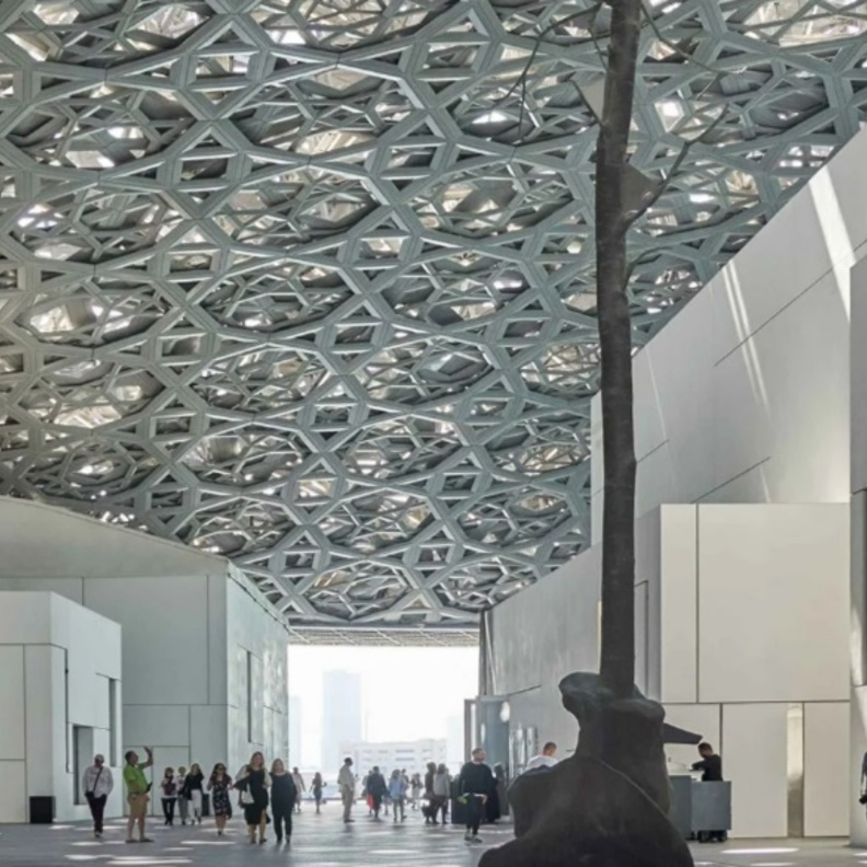 تصميم فريد لمتحف اللوفر - المصدر زوروا أبوظبي